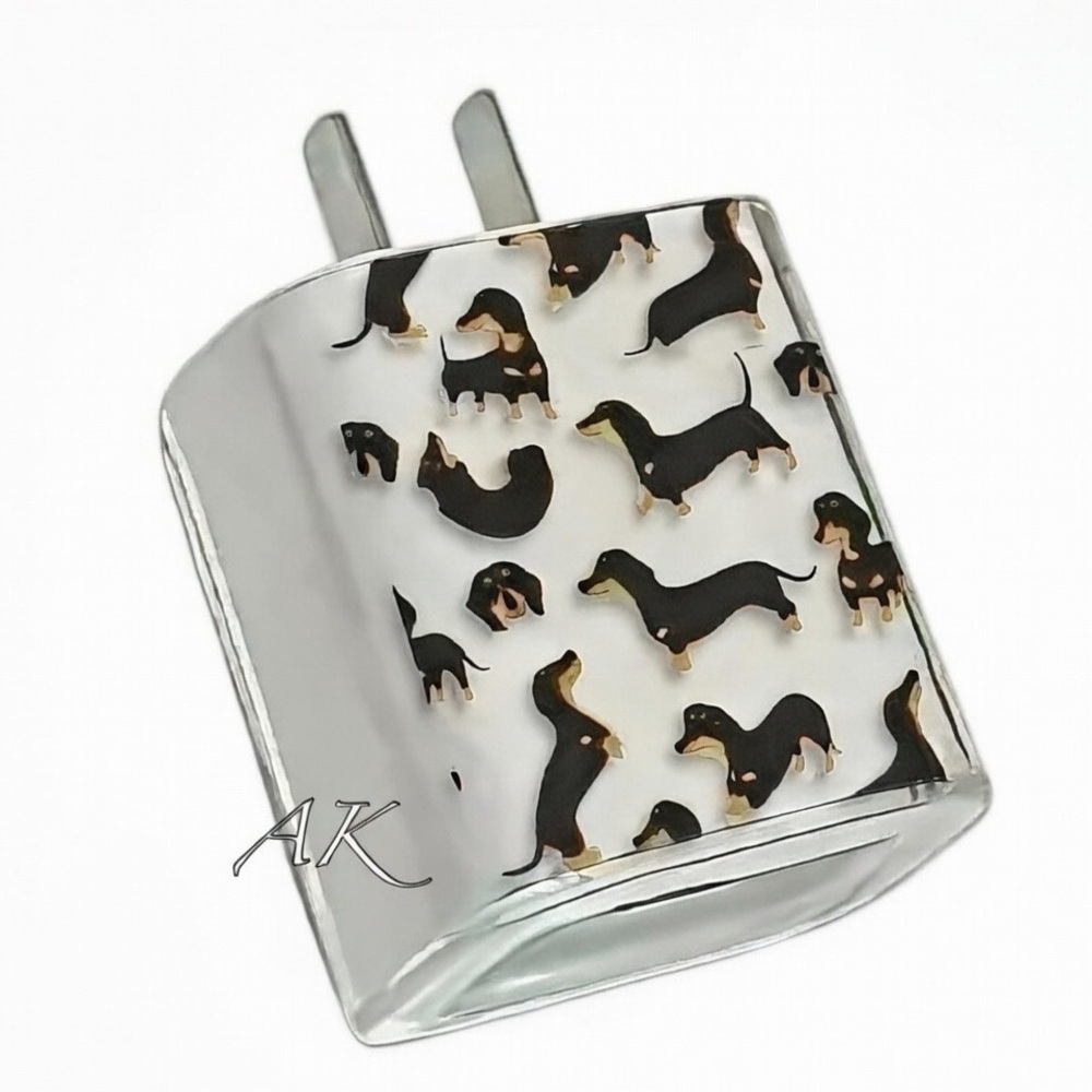 Dachshund USB-C Wall Charger & Cover 🐾 Doxie Wiener